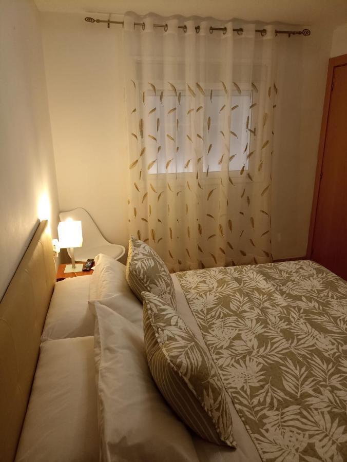 Brisas Del Mar Apartment Салоу Екстериор снимка