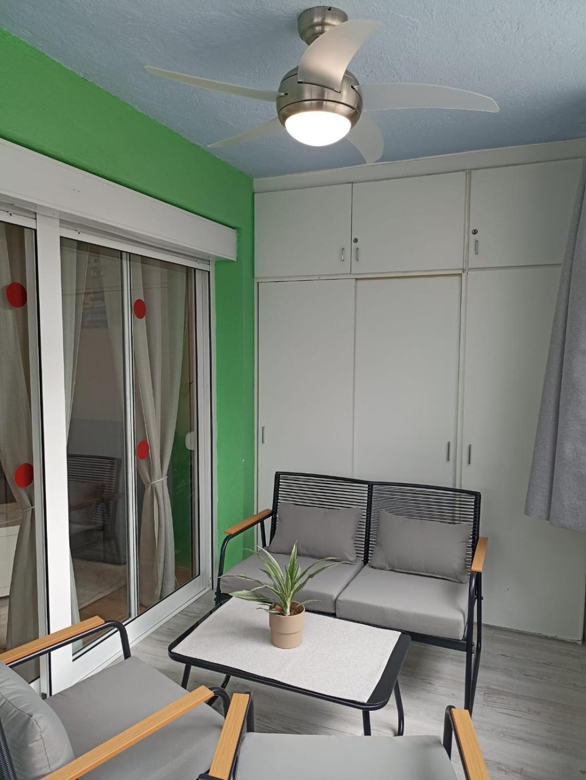 Brisas Del Mar Apartment Салоу Стая снимка
